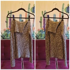 Moda International turtleneck sweater